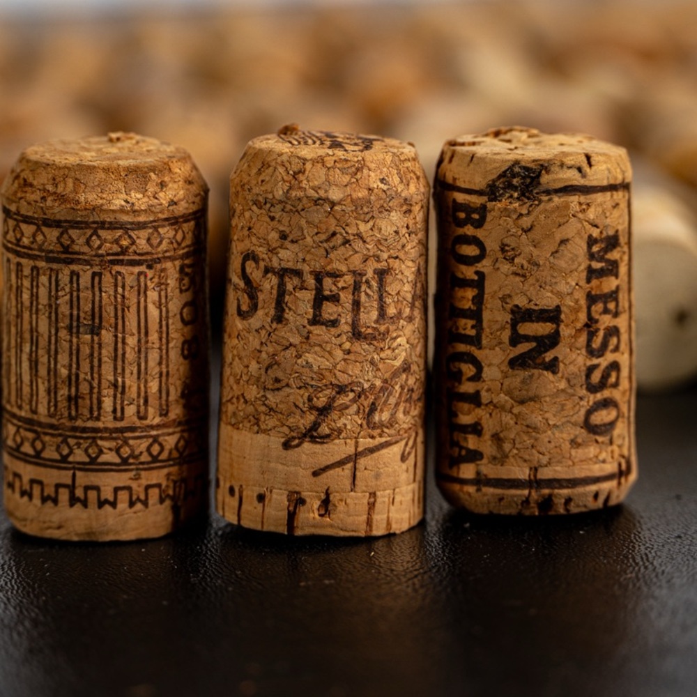 Assorted Wine Corks Collection approx 230 - Picture 9 of 9